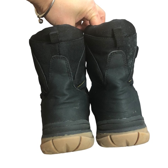 Joe Fresh 3M Thinsulate winter boots for boys, size 6 - Picture 5 of 7